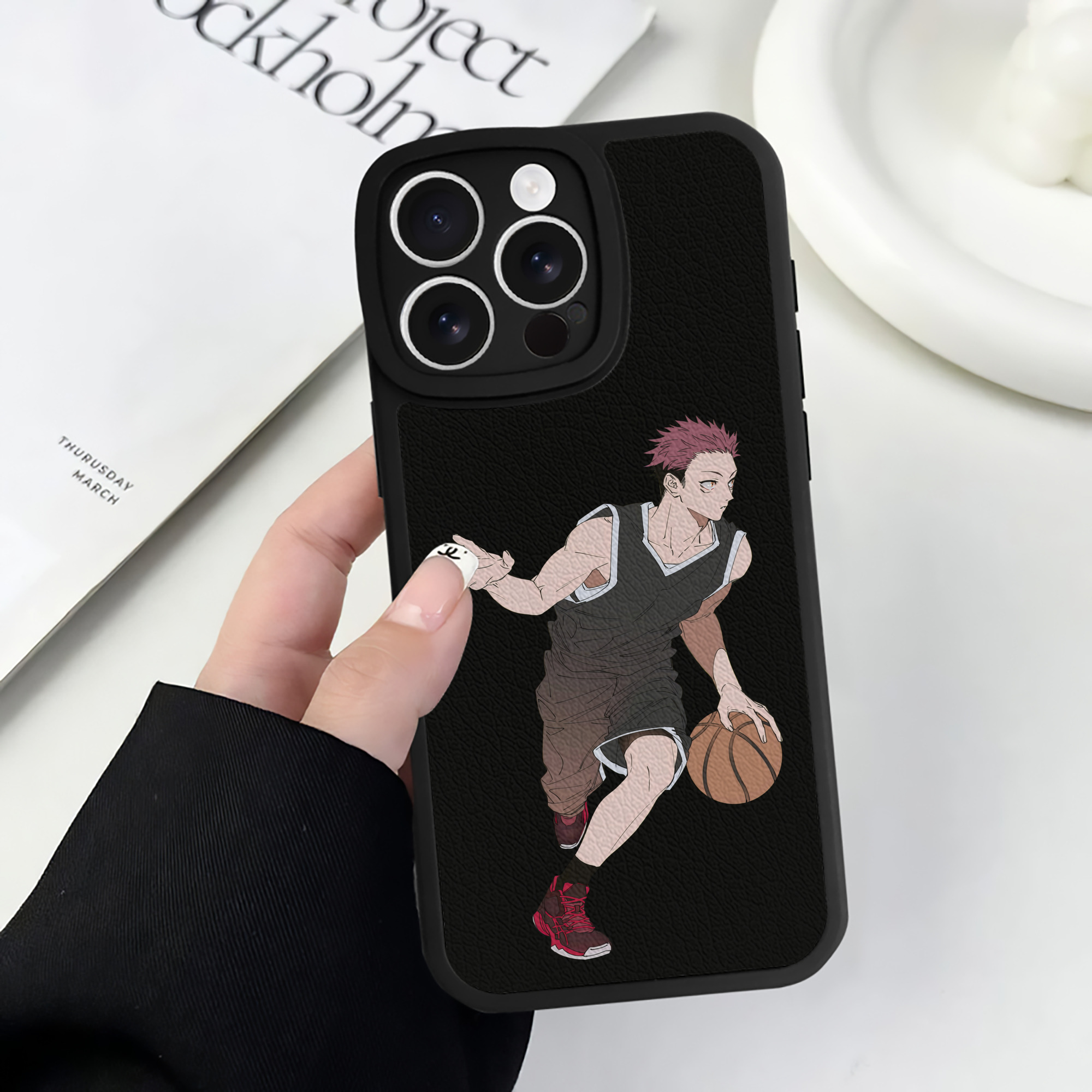 （画像用） 呪術廻戦 Jujutsu Kaisen 【iPhone 16シリーズ対応】シリコンスマホケース（レザー調） 材質：シリコン